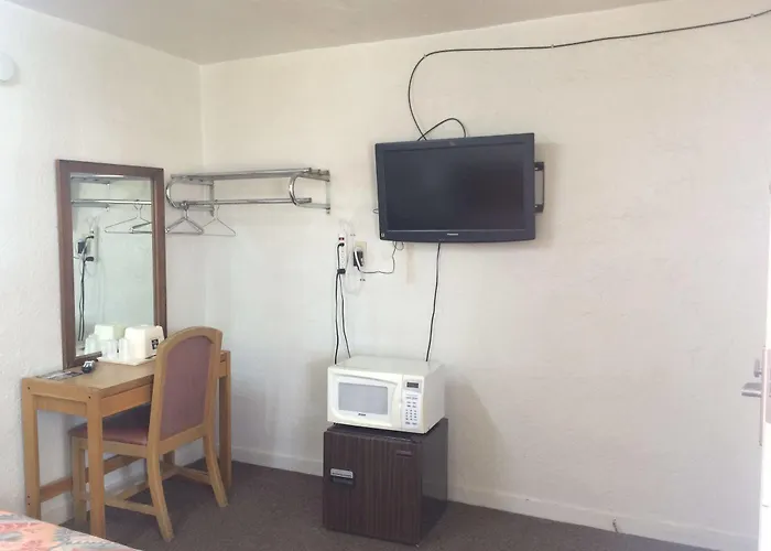 Economy Motel